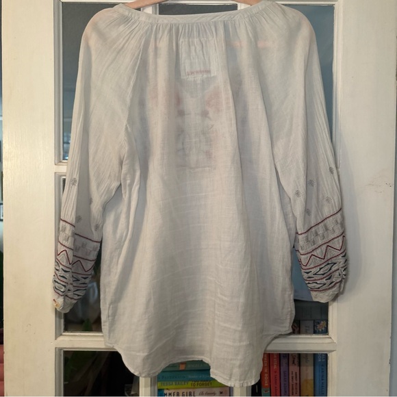 Johnny Was White Blouse with Red and Blue Embroidery - Picture 12 of 16